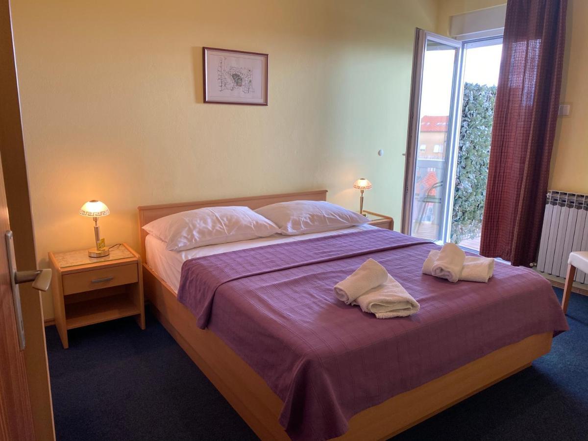 Family Apartments Vesna- 100 M Beach -Center Crikvenica Exterior foto