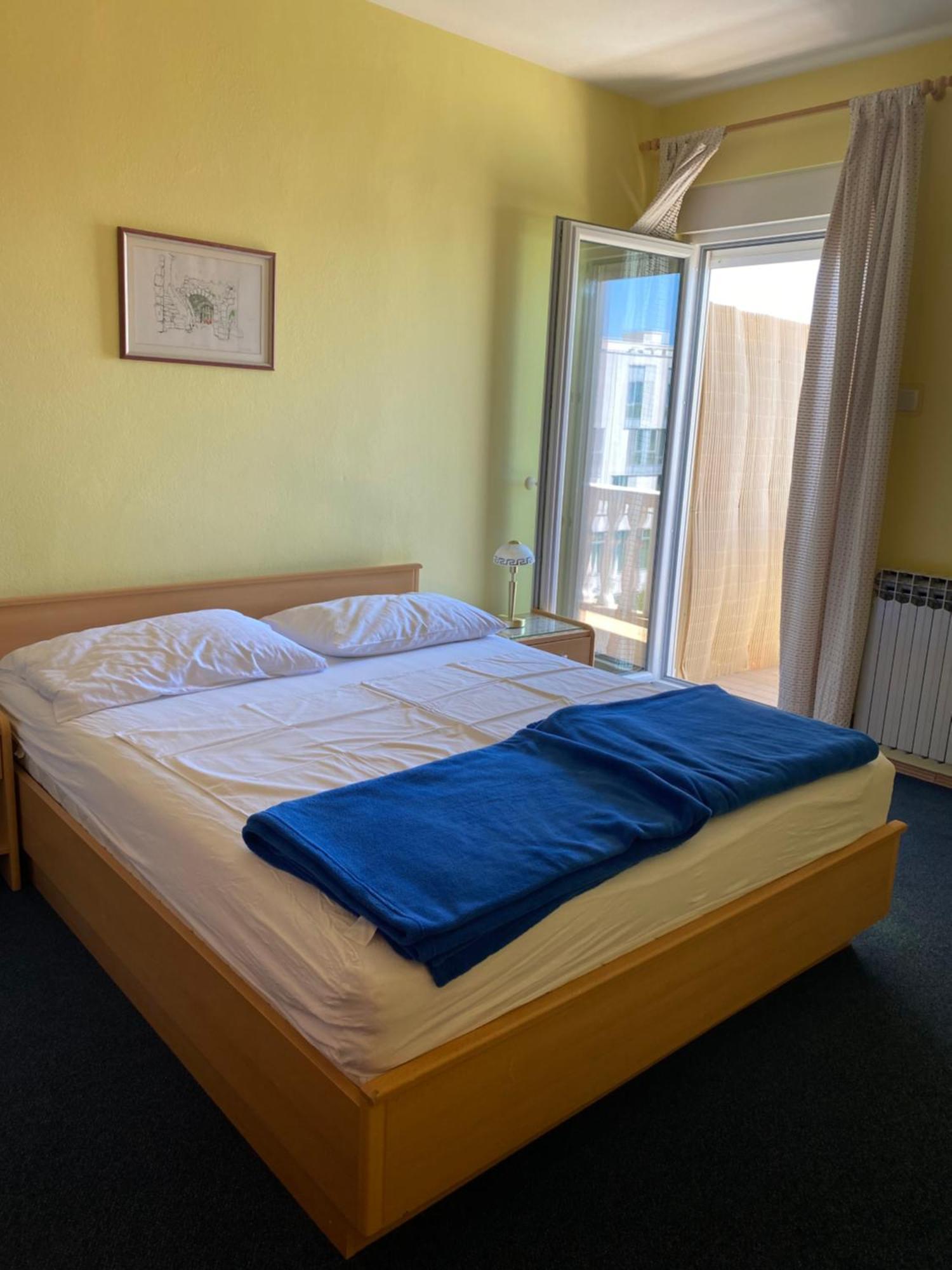 Family Apartments Vesna- 100 M Beach -Center Crikvenica Exterior foto