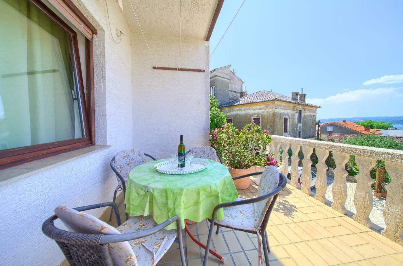 Family Apartments Vesna- 100 M Beach -Center Crikvenica Exterior foto
